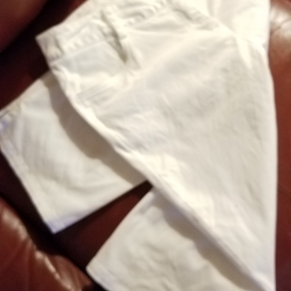 Caslon capris
